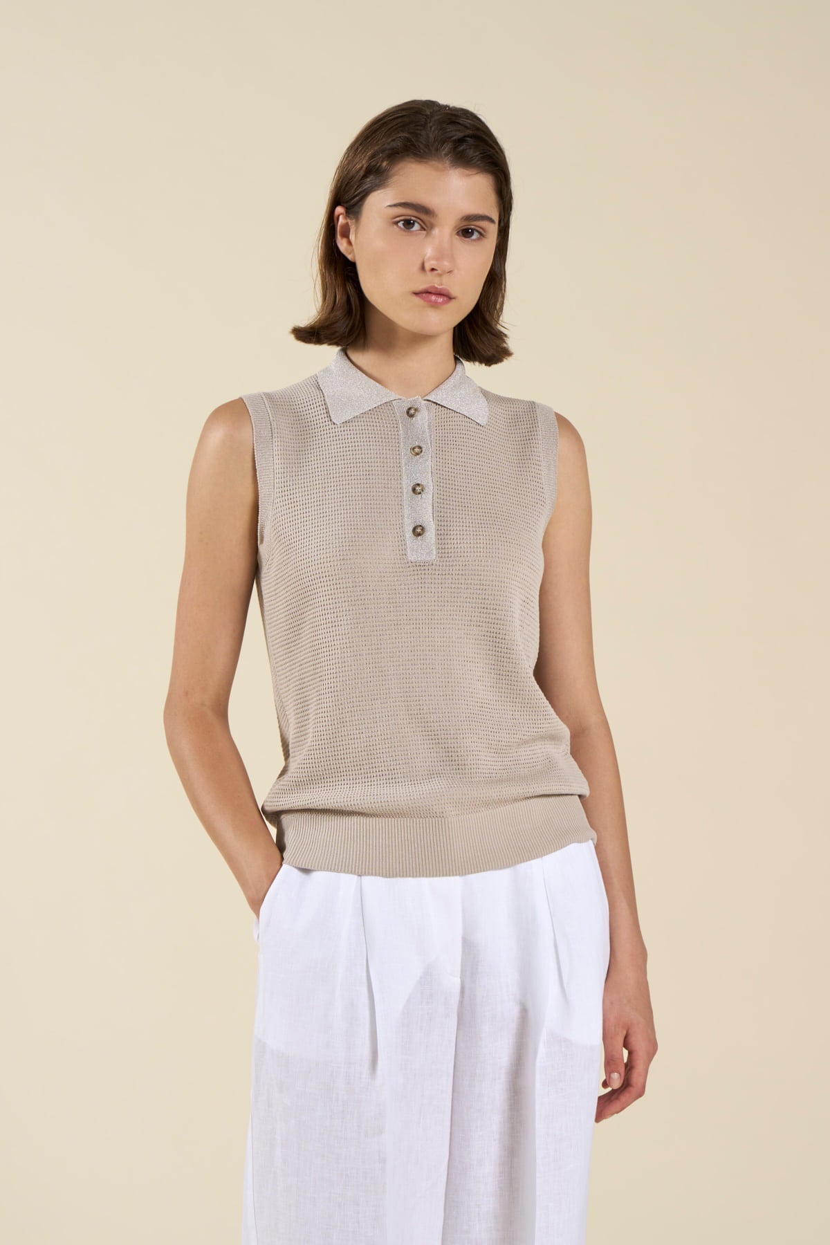 Top in maglia traforata