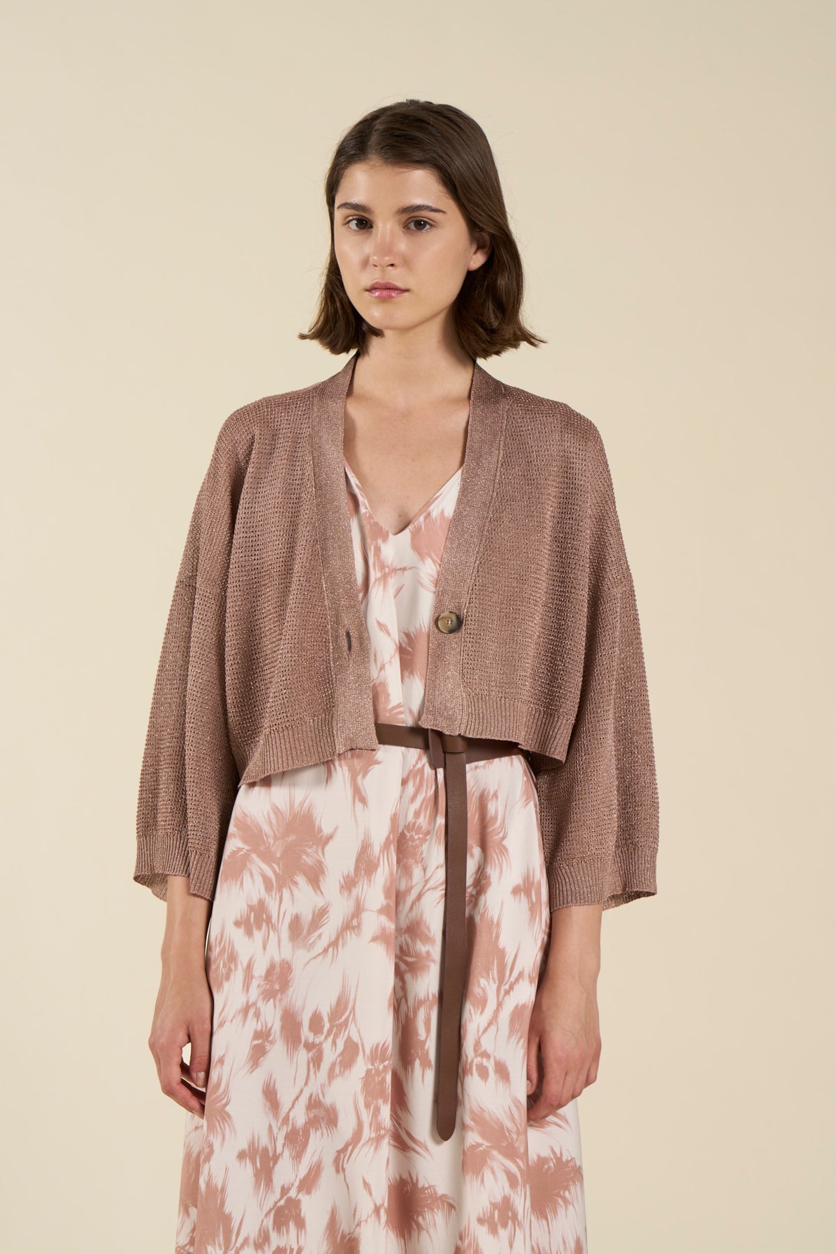 Micro Cardigan con lurex da donna in punto traforato. Maglieria artigianale italiana di lusso