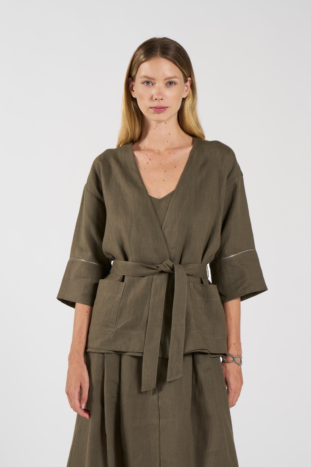 Cardigan aperto con cintura